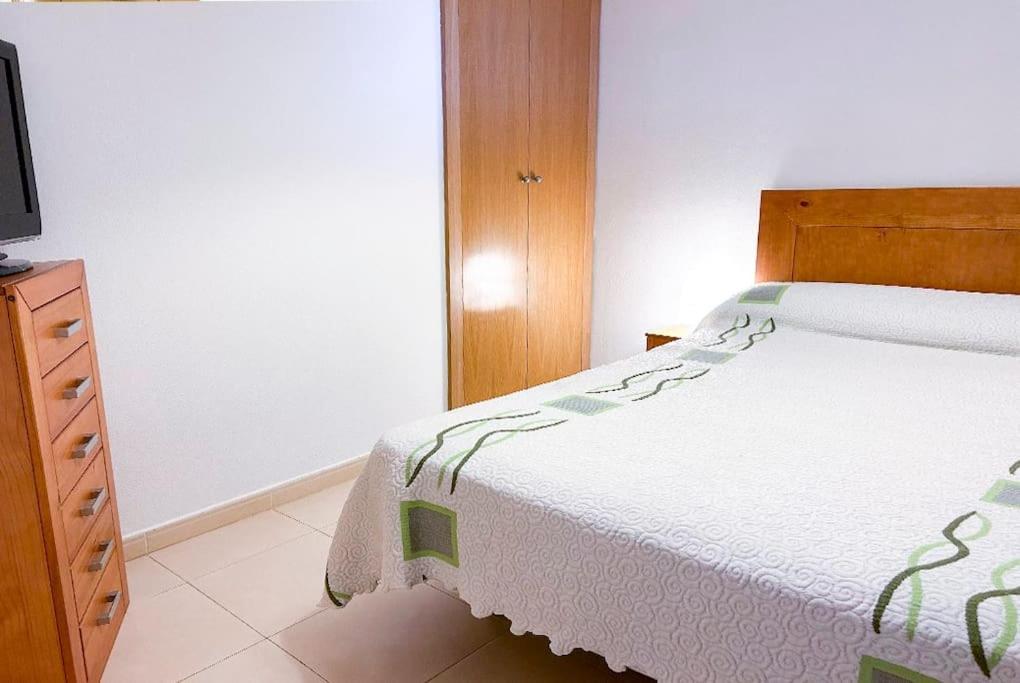 Piso Bajo 3 Habitaciones 2 Banos Y Gran Terraza Denia Bagian luar foto
